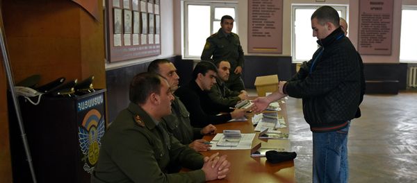 Призывной пункт в Чарбахе - Sputnik Армения