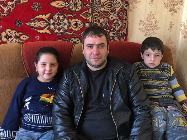 Спастись, чтобы потеряться: невыдуманная история о Спитакском землетрясении Спастись, чтобы потеряться: невыдуманная история о Спитакском землетрясении - Sputnik Армения