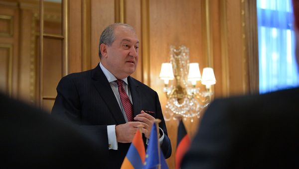 Президент Армении Армен Саркисян во время делового завтрака с немецкими предпринимателями (28 ноярбя 2018). Берлин - Sputnik Արմենիա