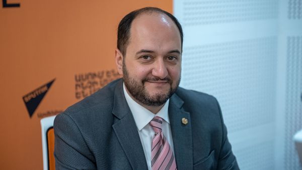 Араик Арутюнян - Sputnik Армения