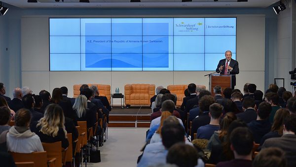 Президент Армен Саркисян посетил Фонд Бертельсманн (28 ноября 2018). Берлин - Sputnik Արմենիա