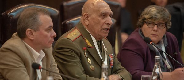 Норат Тер-Григорянц на заседании армяно-российского Лазаревского клуба (30 ноября 2018). Еревaн - Sputnik Армения