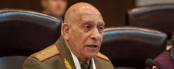 Норат Тер-Григорянц на заседании армяно-российского Лазаревского клуба (30 ноября 2018). Еревaн - Sputnik Армения