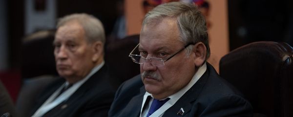 Константин Затулин на заседании армяно-российского Лазаревского клуба (30 ноября 2018). Еревaн - Sputnik Армения