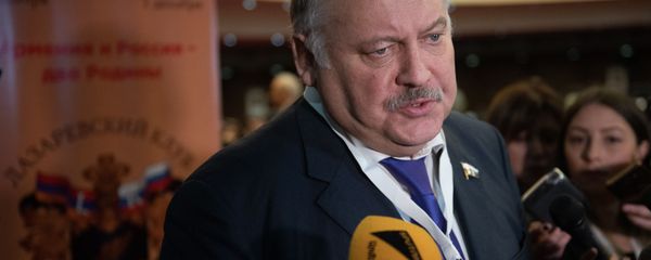 Константин Затулин на заседании армяно-российского Лазаревского клуба (30 ноября 2018). Еревaн - Sputnik Армения
