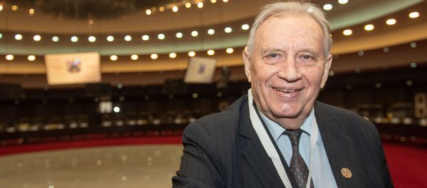 Владимир Казимиров на заседании армяно-российского Лазаревского клуба (30 ноября 2018). Еревaн - Sputnik Армения
