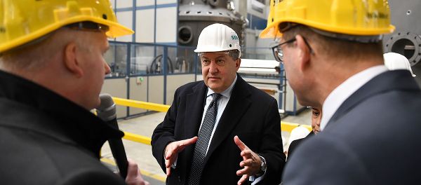 Президент Армен Саркисян посетил производственное предприятие Siemens (30 ноября 2018). Берлин Президент Армен Саркисян посетил производственное предприятие Siemens (30 ноября 2018). Берлин - Sputnik Армения