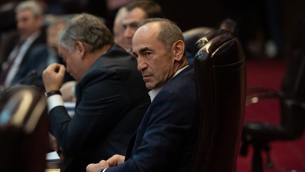 Роберт Кочарян на заседании армяно-российского Лазаревского клуба (30 ноября 2018). Еревaн - Sputnik Армения
