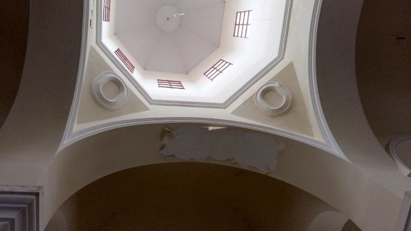 Посторонним вход воспрещен: армянская церковь превратилась в храм строгого режима Посторонним вход воспрещен: армянская церковь превратилась в храм строгого режима - Sputnik Армения