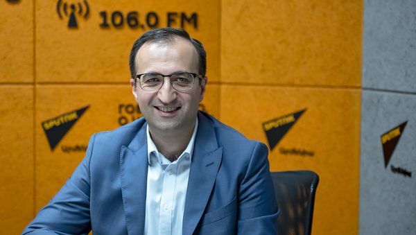 Арсен Торосян - Sputnik Արմենիա