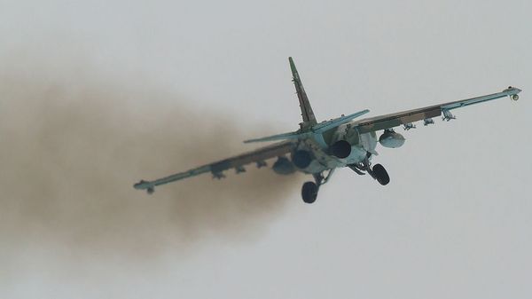 Штурмовик Су-25. Архивное фото - Sputnik Армения
