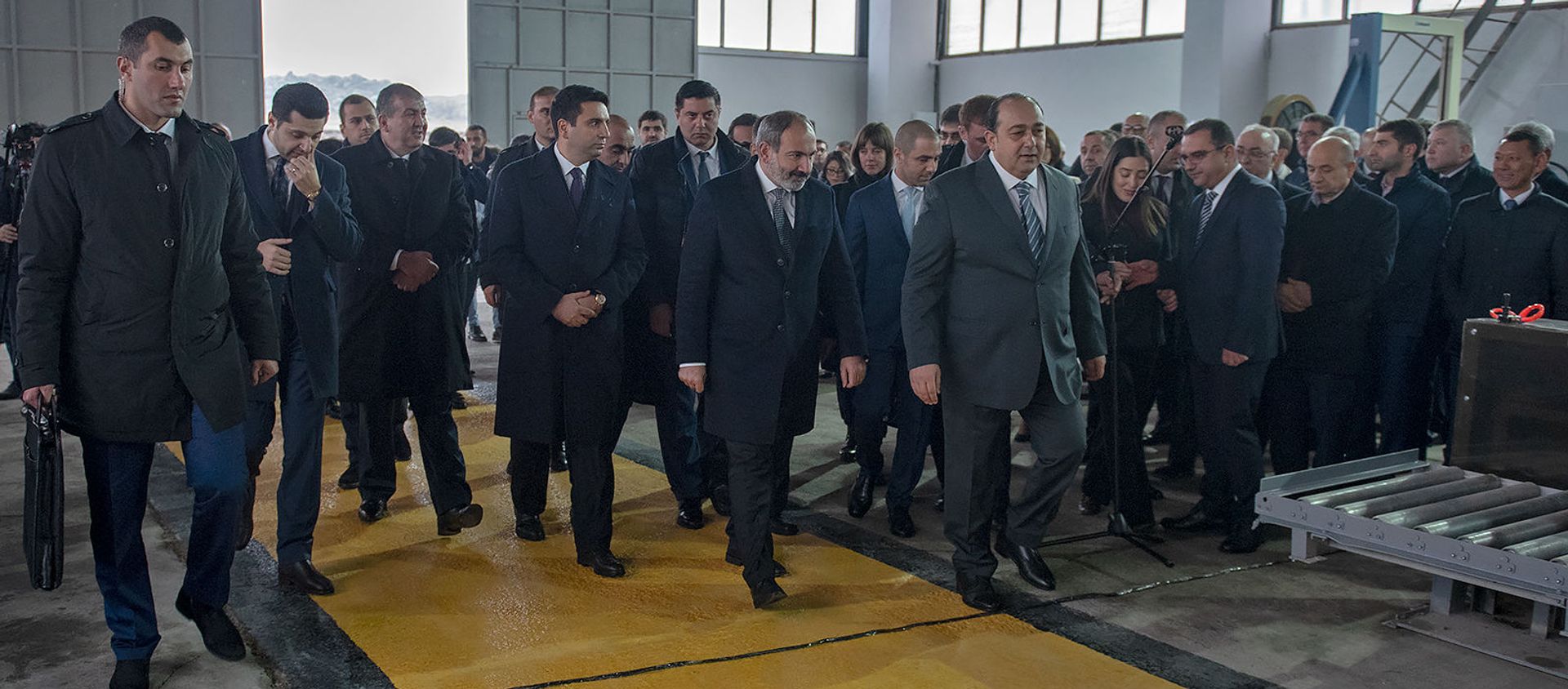 И.о. премьер-министра Никол Пашинян на откытии завода по сборке бытовой техники (5 декабря 2018). Село Мердзаван - Sputnik Արմենիա, 1920, 02.02.2021