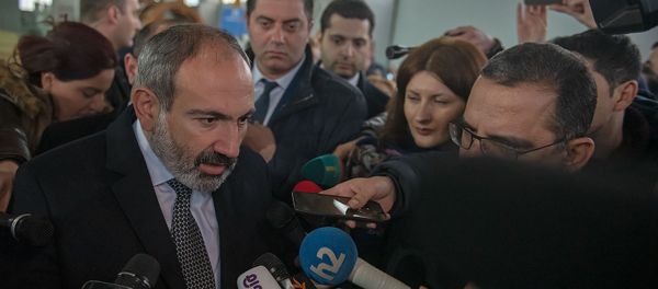 И.о. премьер-министра Никол Пашинян ответил на вопросы журналистов (5 декабря 2018). Село Мердзаван - Sputnik Армения