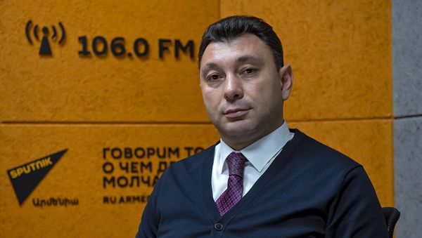 Эдуард Шармазанов - Sputnik Արմենիա