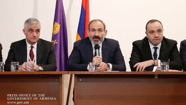 И.о. премьер-министра Никол Пашинян встретился с армянской общиной Ленинградской области (6 декабря 2018). Санкт-Петербург - Sputnik Армения