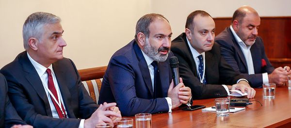 И.о. премьер-министра Никол Пашинян встретился с армянской общиной Ленинградской области (6 декабря 2018). Санкт-Петербург - Sputnik Արմենիա