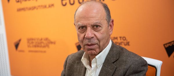 Карен Агамян - Sputnik Արմենիա