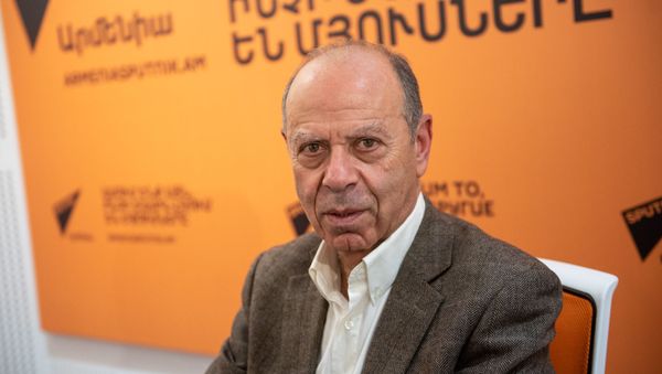 Карен Агамян - Sputnik Արմենիա