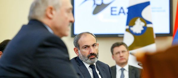И.о. премьер-министра Никол Пашинян на заседании Высшего Евразийского экономического совета (6 декабря 2018). Санкт-Петербург - Sputnik Армения
