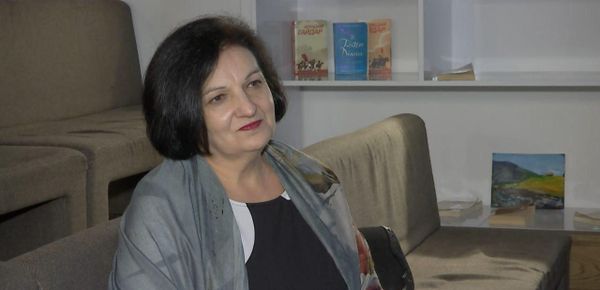 Не дай бог ни одной матери: как Эмма Акопян провела с ребенком семь дней под завалами - Sputnik Армения