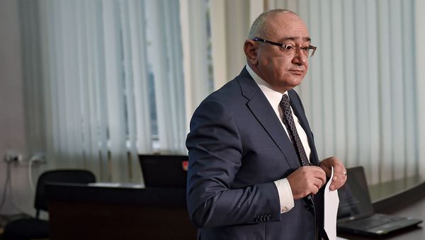 Председатель ЦИК Армении Тигран Мукучян в день внеочередных выборов в НС РА (9 декабря 2018). Еревaн - Sputnik Армения
