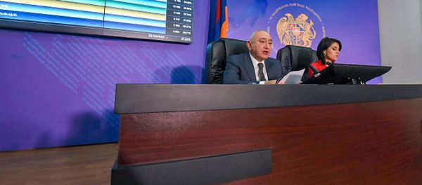Председатель ЦИК Тигран Мукучян в день внеочередных выборов в НС РА (9 декабря 2018). Еревaн - Sputnik Армения