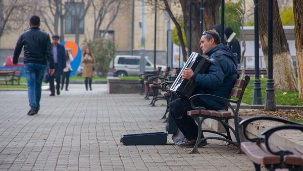 Уличный музыкант Уличный музыкант - Sputnik Արմենիա