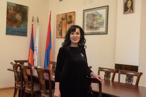 Ճամպրուկային տրամադրություն. ԱԺ–ն ճանապարհում է հին տերերին ու սպասում նորերին  - Sputnik Արմենիա