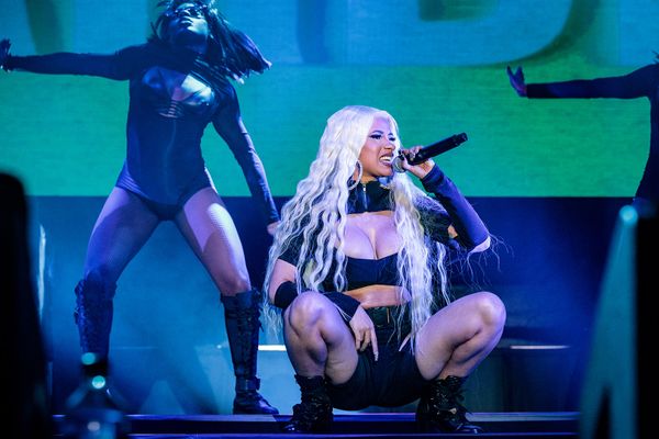 Американская рэпер, автор песен и телеведущая Карди Би (Cardi B) выступает на музыкальном фестивале Mala Luna (27 октября 2018). Сан-Антонио, штат Техас, США Американская рэпер, автор песен и телеведущая Карди Би (Cardi B) выступает на музыкальном фестивале Mala Luna (27 октября 2018). Сан-Антонио, штат Техас, США - Sputnik Армения