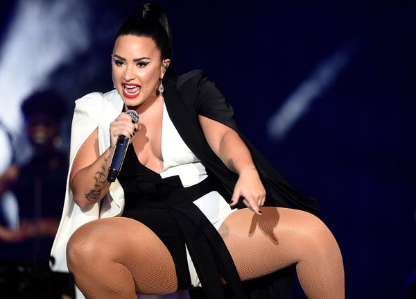 Американская певица Деми Ловато (Demi Lovato) выступает на сцене музыкального фестиваля Rock in Rio Lisboa в парке Bela Vista (24 июня 2018). Лиссабон Американская певица Деми Ловато (Demi Lovato) выступает на сцене музыкального фестиваля Rock in Rio Lisboa в парке Bela Vista (24 июня 2018). Лиссабон - Sputnik Армения