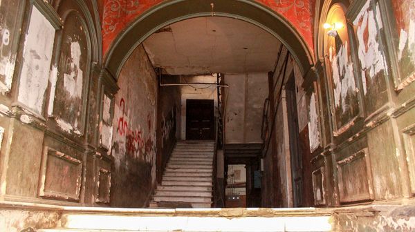 Сердце болит: обитель выдающихся армян Тифлиса рушится на глазах - фото - Sputnik Армения