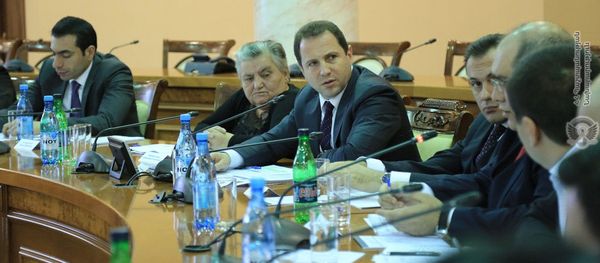 Заседание Совета попечителей Фонда страхования военнослужащих (13 декабря 2018). Еревaн - Sputnik Армения