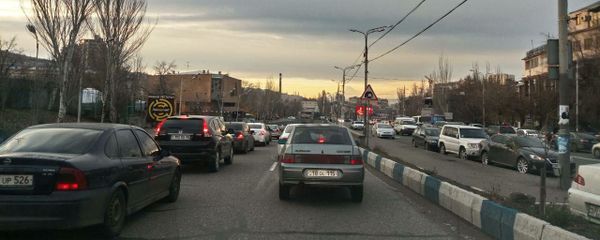 Пробка на Ханджяна в Ереване - Sputnik Արմենիա