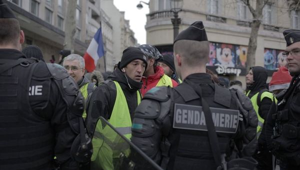 Акция протеста Жёлтых жилетов (15 декабря 2018). Париж - Sputnik Армения