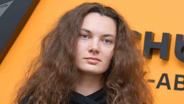 Ценитель чая Ксения Ирисова-Багапш - Sputnik Армения