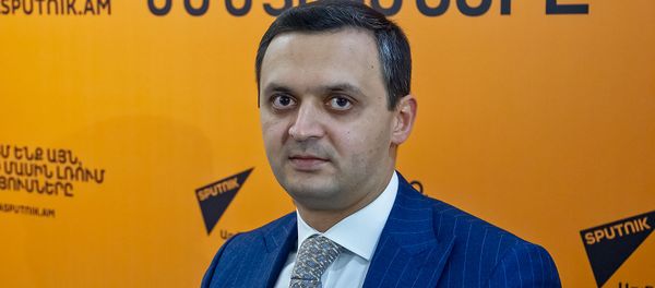 Арман Погосян - Sputnik Արմենիա