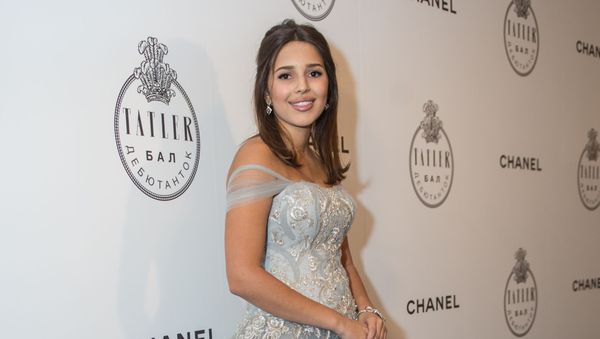 Диана Манасир на балу дебютанток журнала Tatler (2 ноября 2016). Москвa - Sputnik Армения