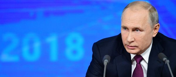Президент России Владимир Путин во время ежегодной большой пресс-конференции (20 декабря 2018). Москвa - Sputnik Армения
