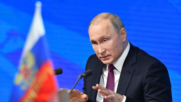 Президент России Владимир Путин во время ежегодной большой пресс-конференции (20 декабря 2018). Москвa - Sputnik Армения