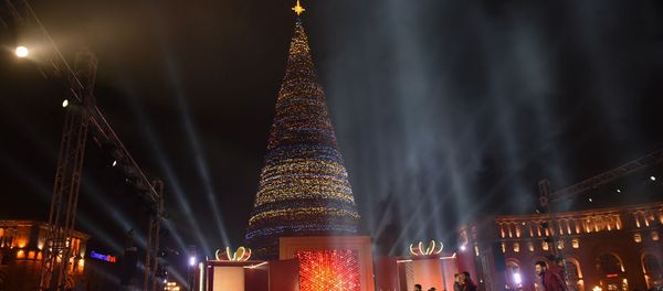 Главная елка Еревана 2018 года - Sputnik Արմենիա