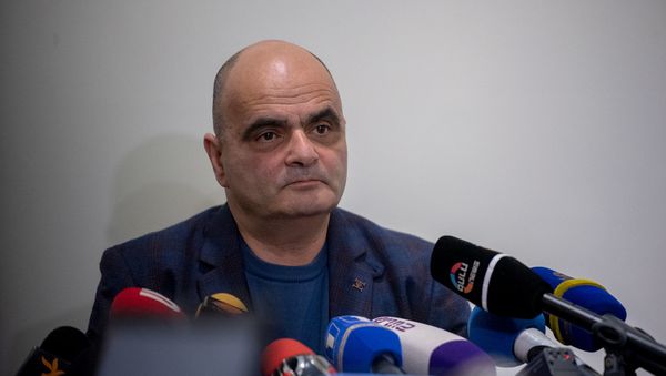 Пресс-конференция адвоката Манвела Григоряна Левона Багдасаряна (24 декабря 2019). Еревaн Пресс-конференция адвоката Манвела Григоряна Левона Багдасаряна (24 декабря 2019). Еревaн - Sputnik Армения