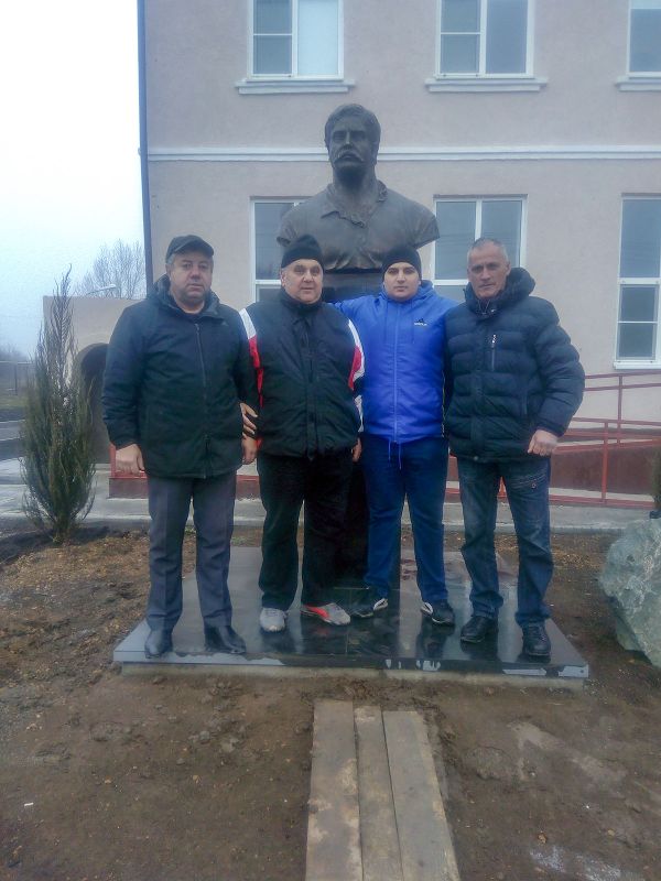 Համաժողովրդական սեր.  հայկական արմատներով Պավել Լուսպեկաևի կիսանդրին արդեն պատրաստ է - Sputnik Արմենիա