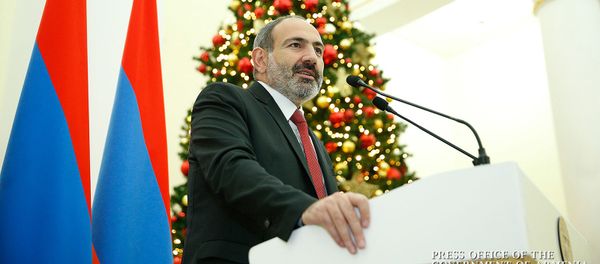 И.о. премьер-министра Никол Пашинян поздравил представителей СМИ с наступающими праздниками (26 декабря 2018). Еревaн - Sputnik Արմենիա
