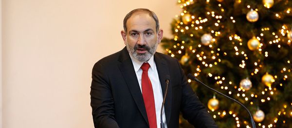 И.о. премьер-министра Никол Пашинян поздравил сотрудников министерства иностранных дел Армении с насупающими праздниками (26 декабря 2018). Еревaн И.о. премьер-министра Никол Пашинян поздравил сотрудников министерства иностранных дел Армении с насупающими праздниками (26 декабря 2018). Еревaн - Sputnik Армения