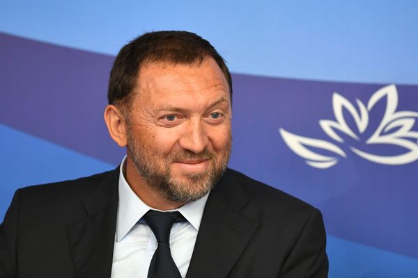 Президент, член совета директоров РУСАЛ, председатель наблюдательного совета группы компаний Базовый Элемент Олег Дерипаска Президент, член совета директоров РУСАЛ, председатель наблюдательного совета группы компаний Базовый Элемент Олег Дерипаска - Sputnik Армения