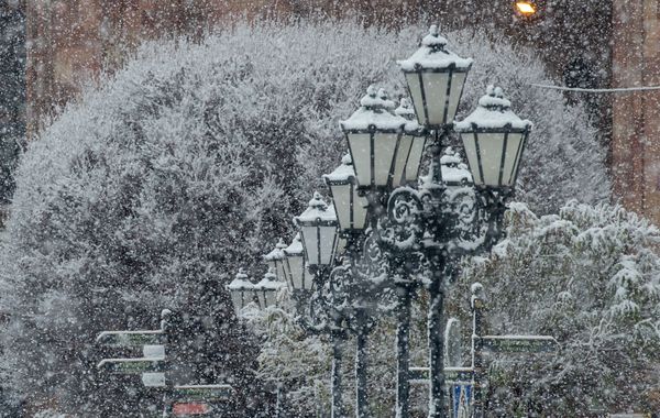 Первый снег в Ереване Первый снег в Ереване - Sputnik Армения