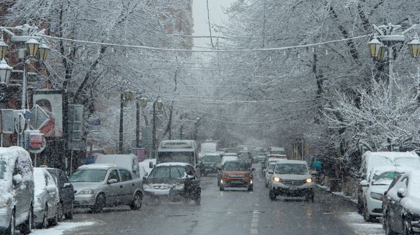 Первый снег в Ереване - Sputnik Армения