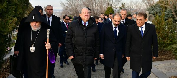 Президент Армен Саркисян посетил мемориальный комплекс Ераблур - Sputnik Արմենիա