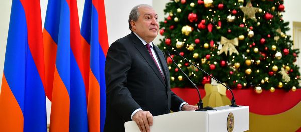 Армен Саркисян поздравил присутствующих с Новым годом - Sputnik Արմենիա