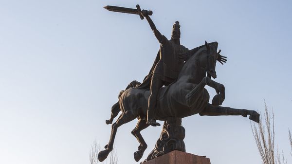 Памятник Вардану Мамиконяну  - Sputnik Армения